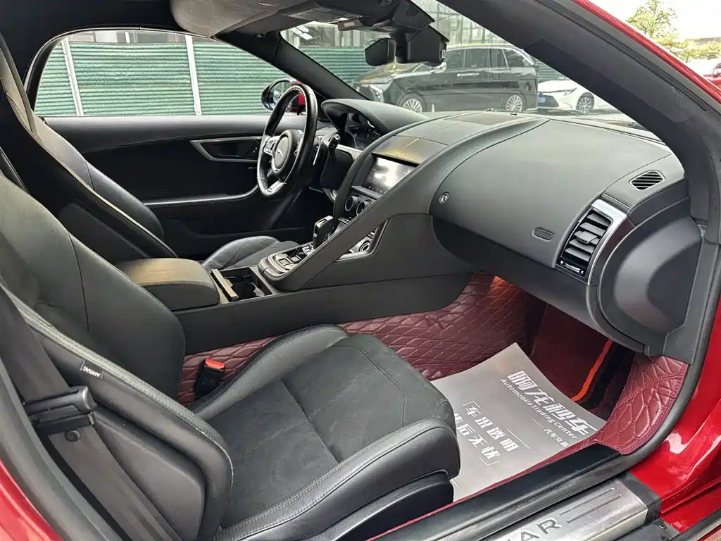 Jaguar F-TYPE 2021 P300 Rear-Wheel Drive Convertible фото 8