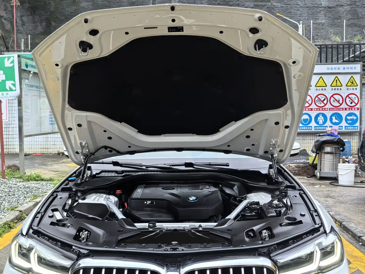 BMW 5 Series 2022 Facelift 530Li Leading M Sport Package фото 19