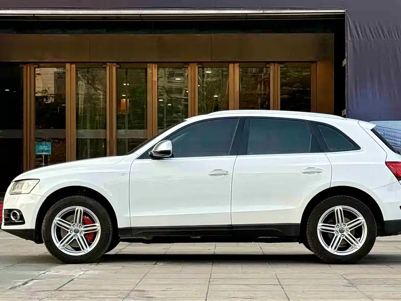 Audi Q5 2016 40 TFSI Technology Model фото 7