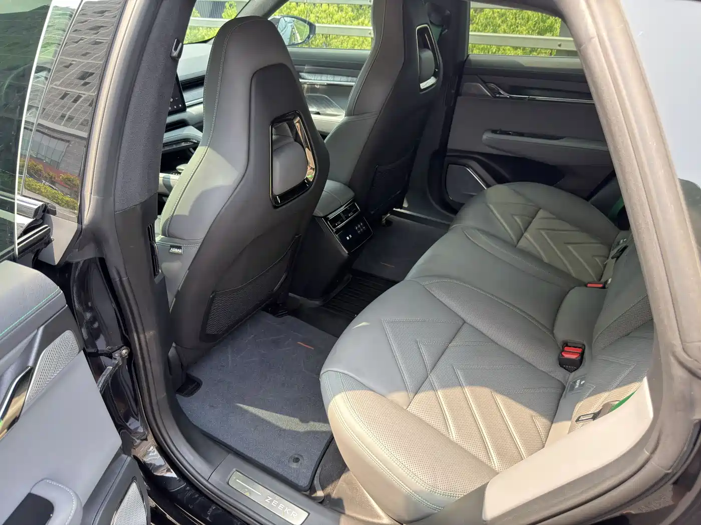 ZEEKR EXTREME KRYPTON 001