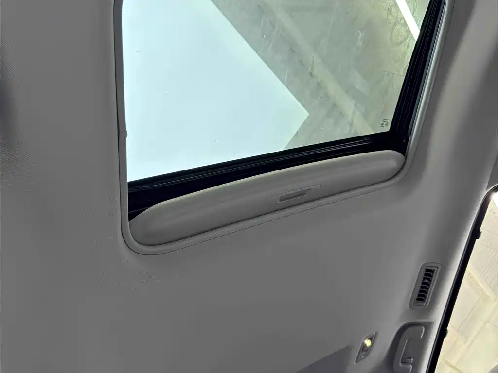 Toyota Sienna 2021 2.5L Hybrid Comfort Edition фото 11