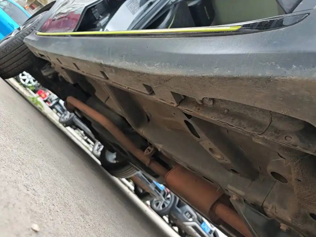 Фото 21 - Roewe RX5
