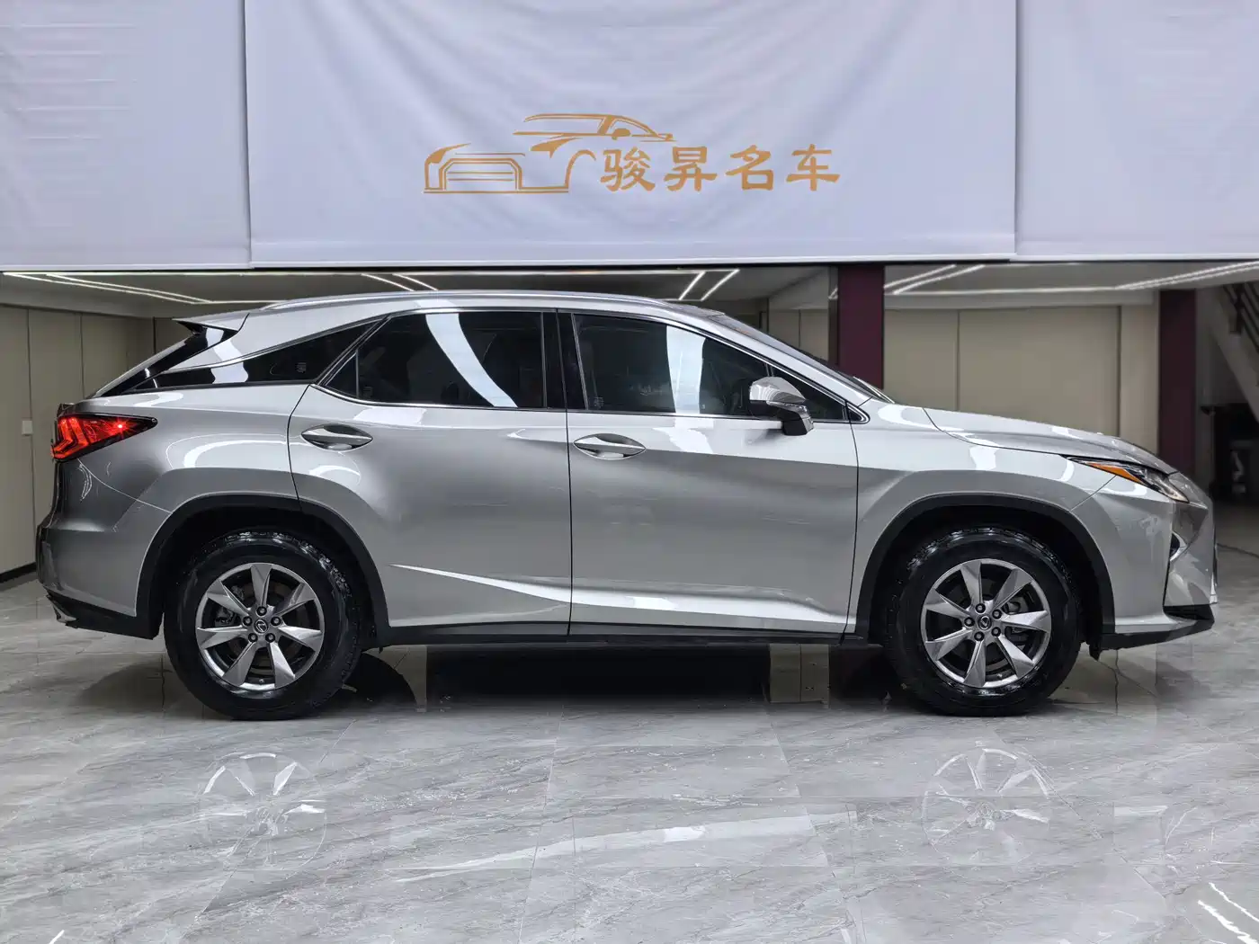 Lexus RX 2016 300 2WD Elite Edition China VI фото 8