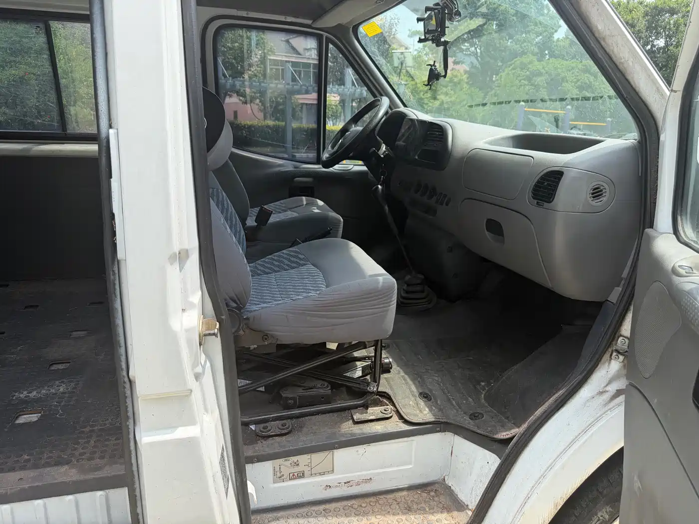 Ford Classic Transit 2016 2016 Model 2.8T Diesel Long Wheelbase 6-Seater Medium Roof Multi-Purpose Vehicle JX493ZLQ4