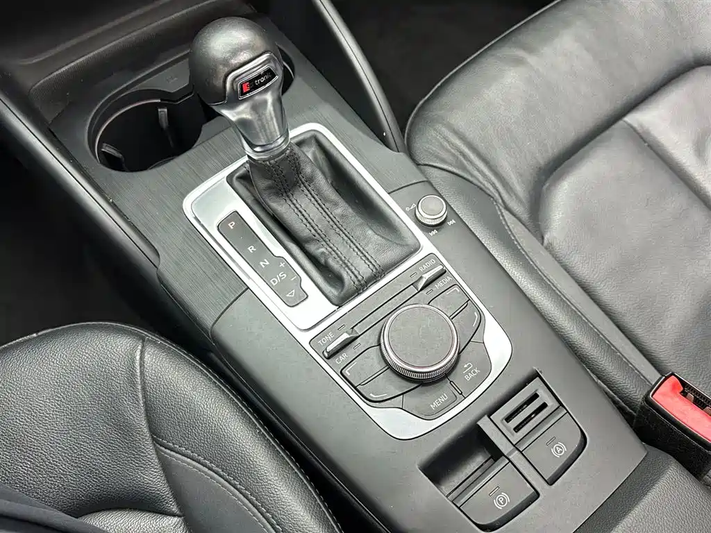 Audi A3 2015 Limousine 35 TFSI Millionth Anniversary Comfort Enjoyment Type фото 17