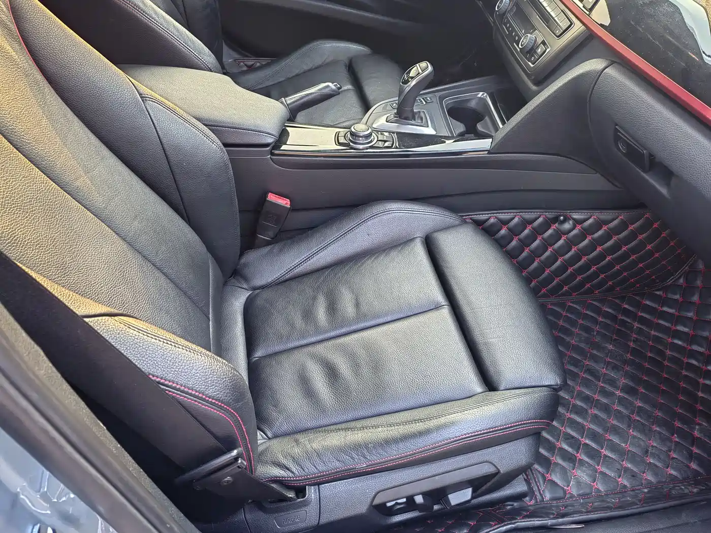 BMW 3 Series (Import) 2013 328i Sport Design Package фото 7