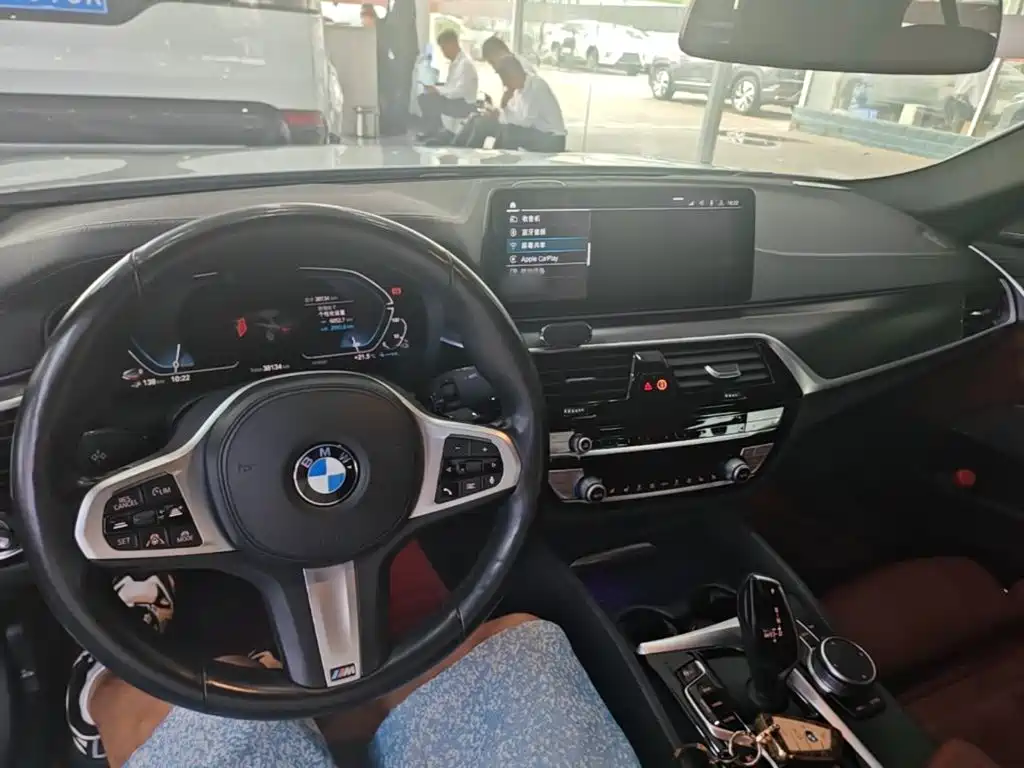 BMW 5 SERIES NEW ENERGY