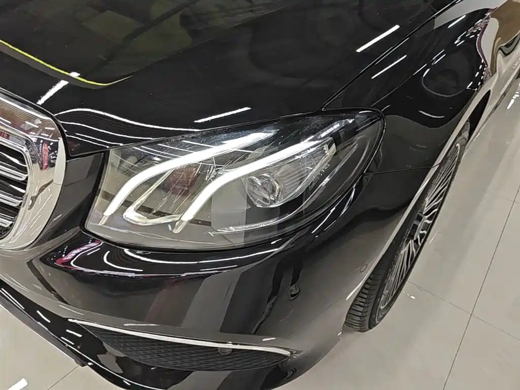 Mercedes-Benz E-Class 2019 E 200 L Sport фото 24