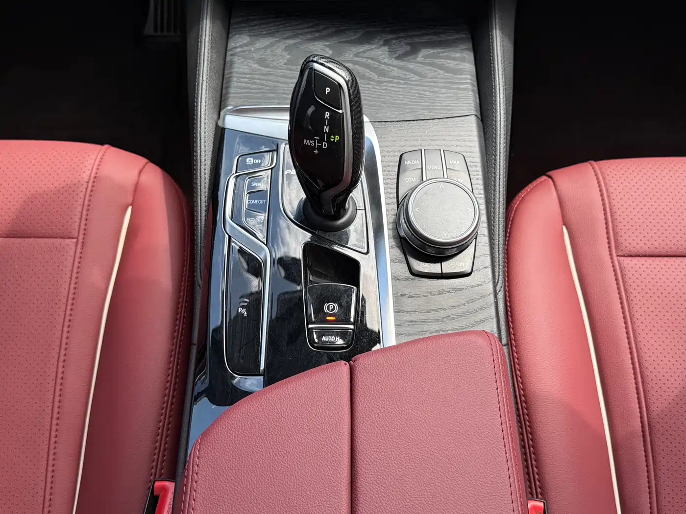 BMW 5 Series 2023 530Li Leading M Sport Package фото 18