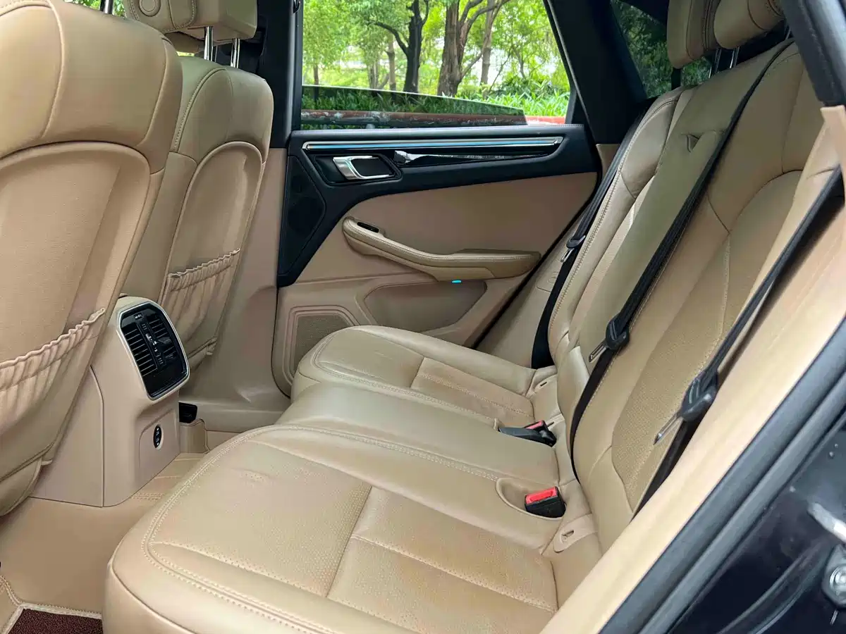 Porsche Macan 2020 Macan 2.0T фото 9