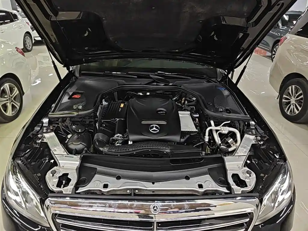 Mercedes-Benz E-Class 2019 E 200 L Sport фото 20