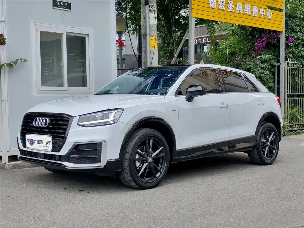 Audi Q2L 2021 Model 35 TFSI Fashion Dynamic
