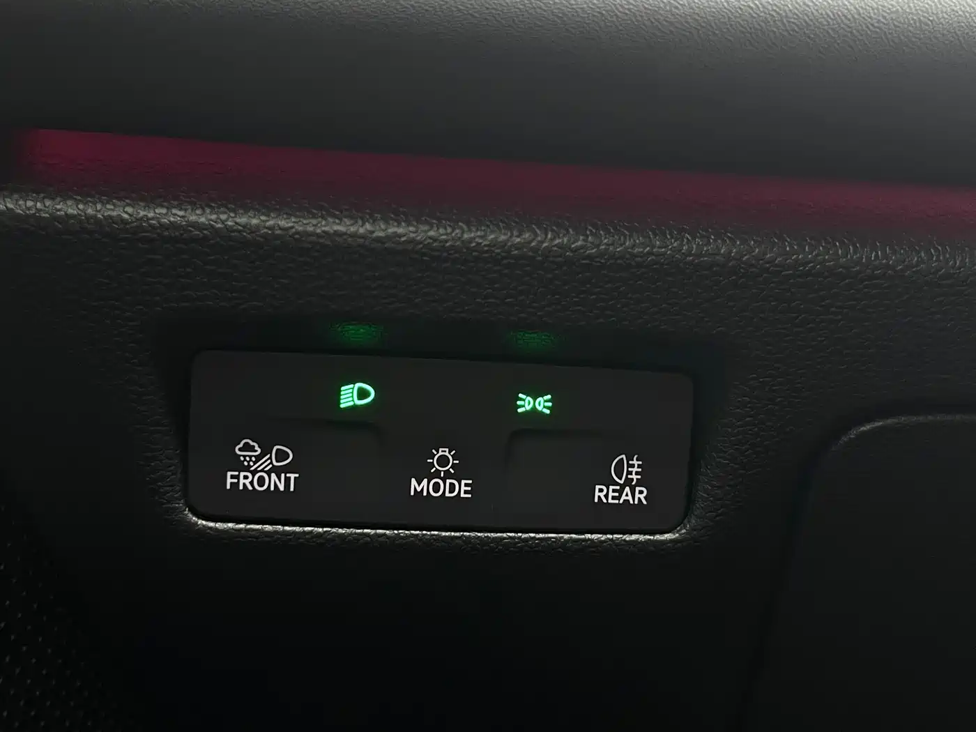 Volkswagen Passat 2025 Pro 380TSI Dragon Fortune Edition фото 22