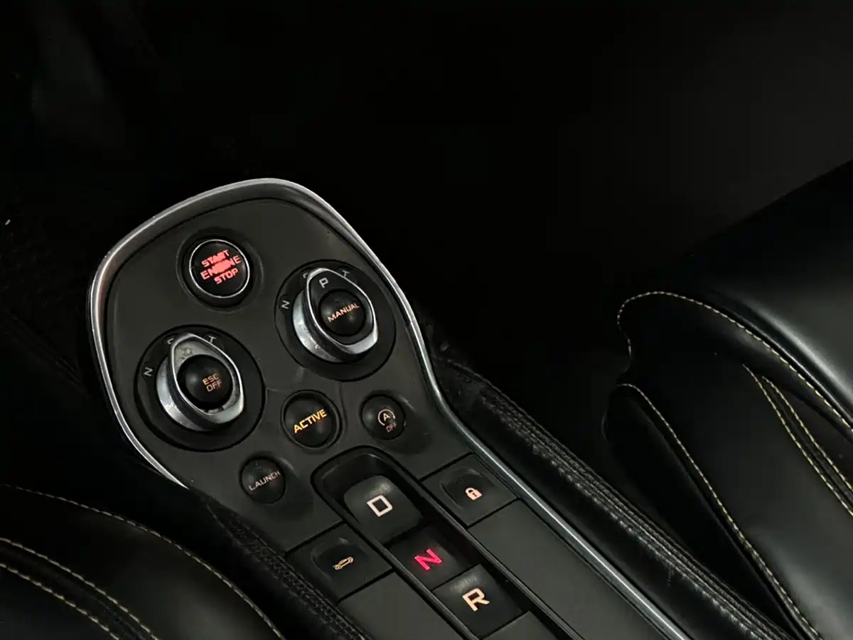 McLaren 570 2015 570S 3.8T Coupe фото 7