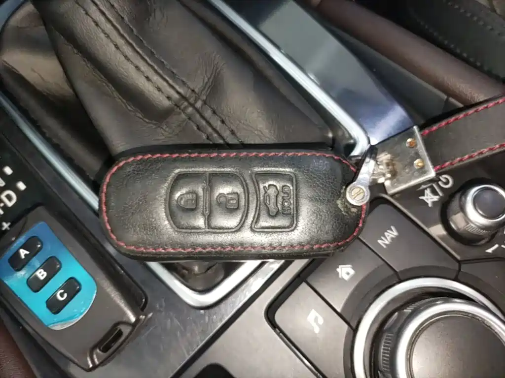 Фото 9 - Mazda Atenza