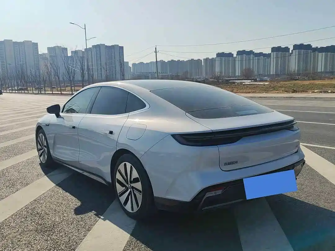 GEELY GALAXY GALAXY E8