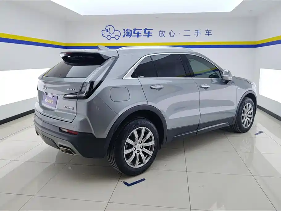 Cadillac XT4 2022 28T FWD Luxury фото 3