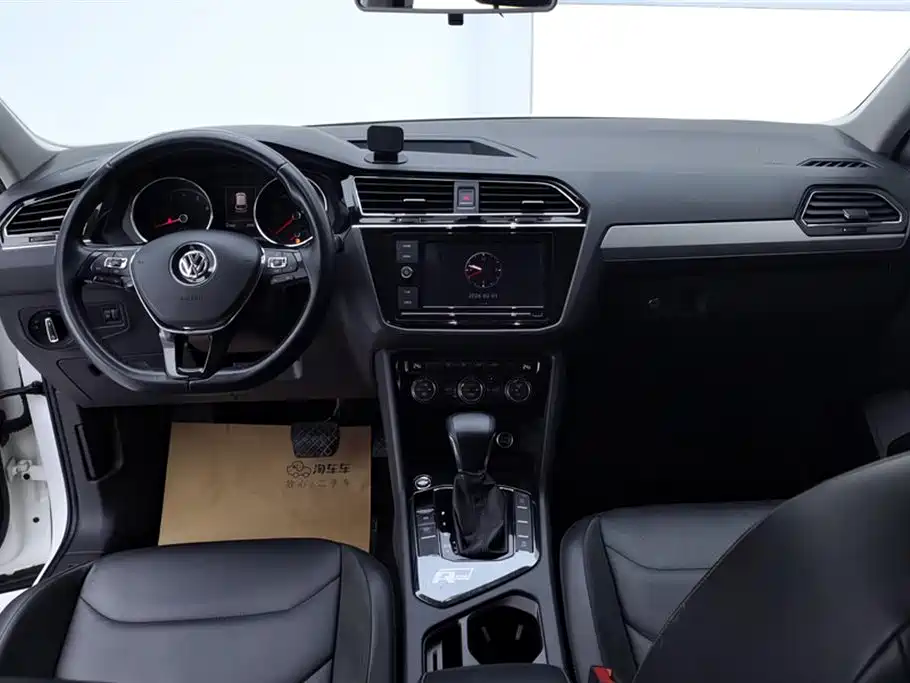 Volkswagen Tiguan L 2018 280TSI Automatic 2WD Comfort фото 12