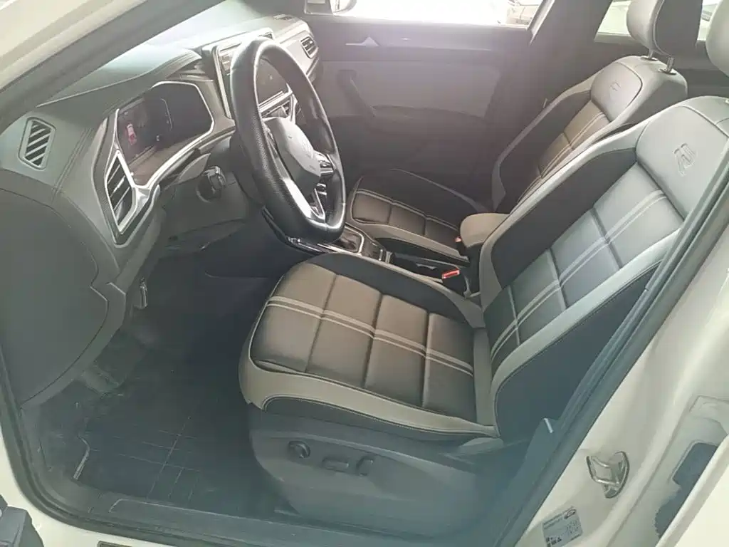 Volkswagen T-ROC 2025 2025 300TSI DSG 2WD Dawn Edition
