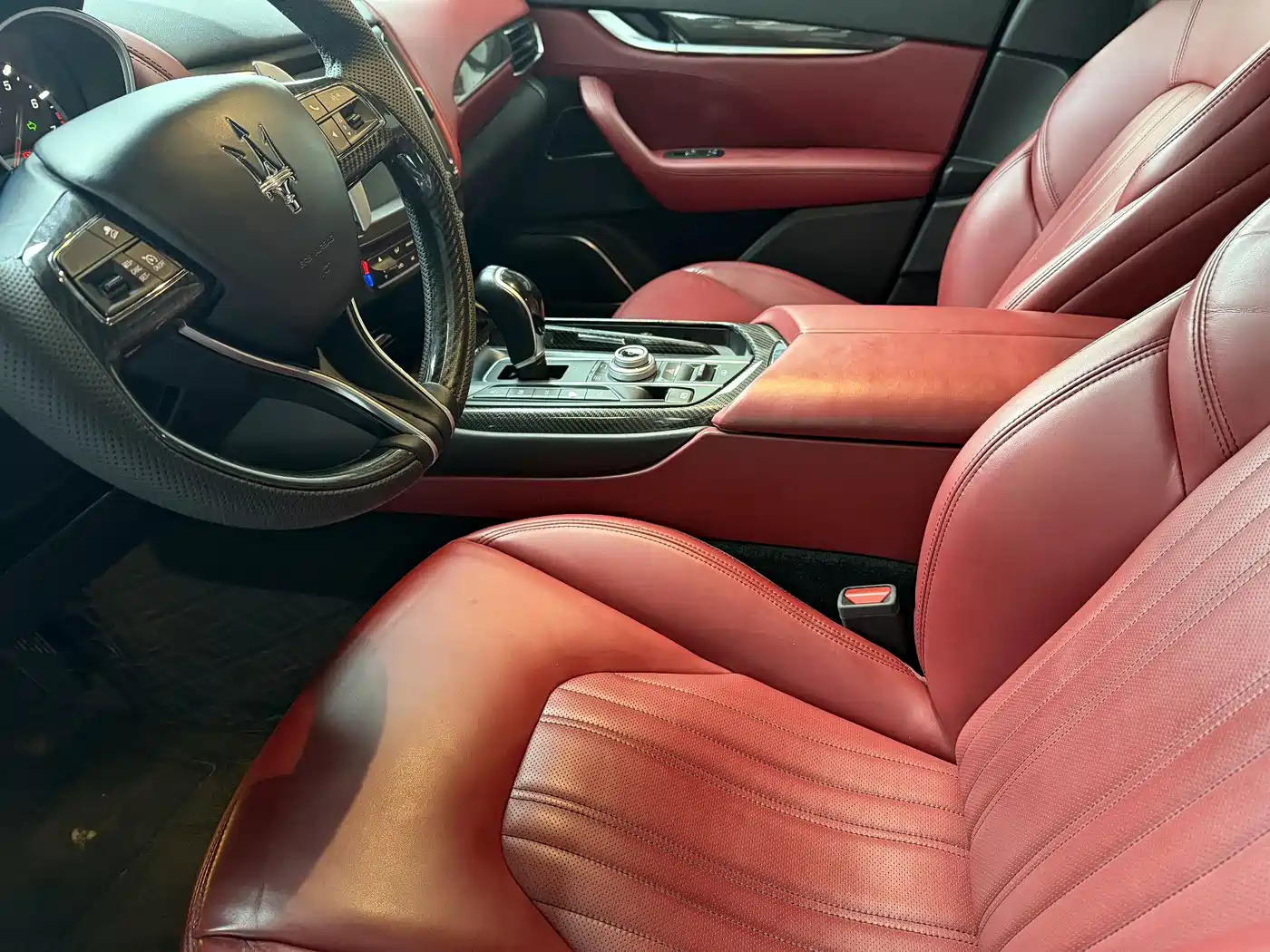 Maserati Levante 2016 3.0T Standard фото 4
