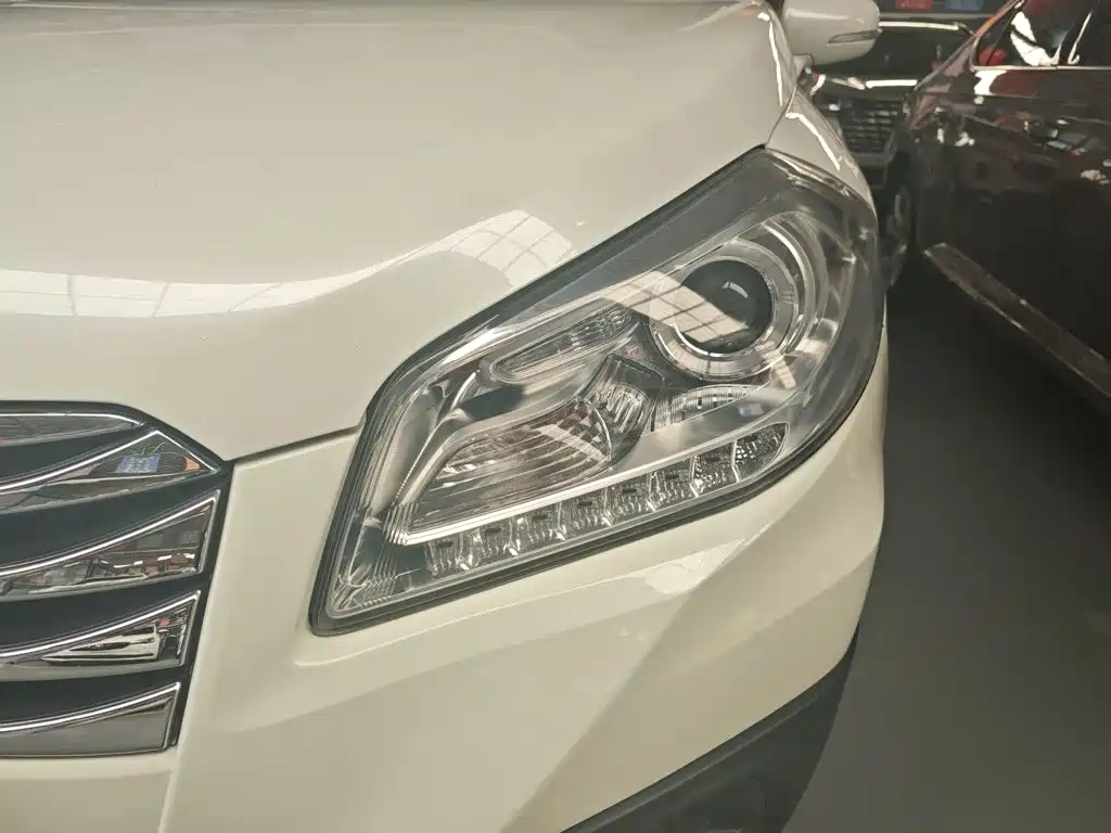 Suzuki SX4 S-Cross 2017 2015 1.6L CVT 2WD Elite