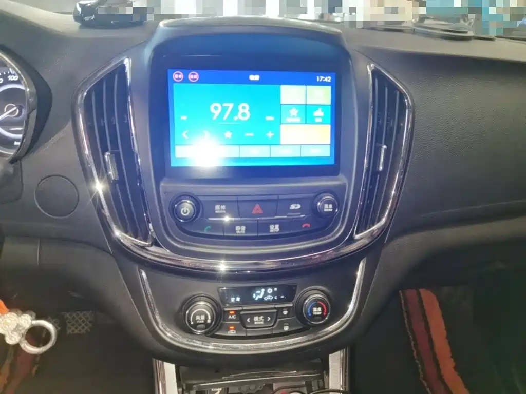 Baojun 560 2017 2016 1.8L iAMT Elite