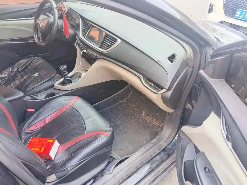Фото 10 - Buick Excelle