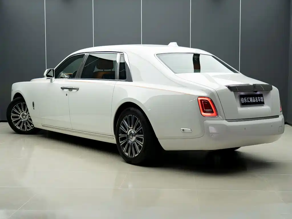 Rolls-Royce Phantom 2022 2018 6.7T Long Wheelbase Version