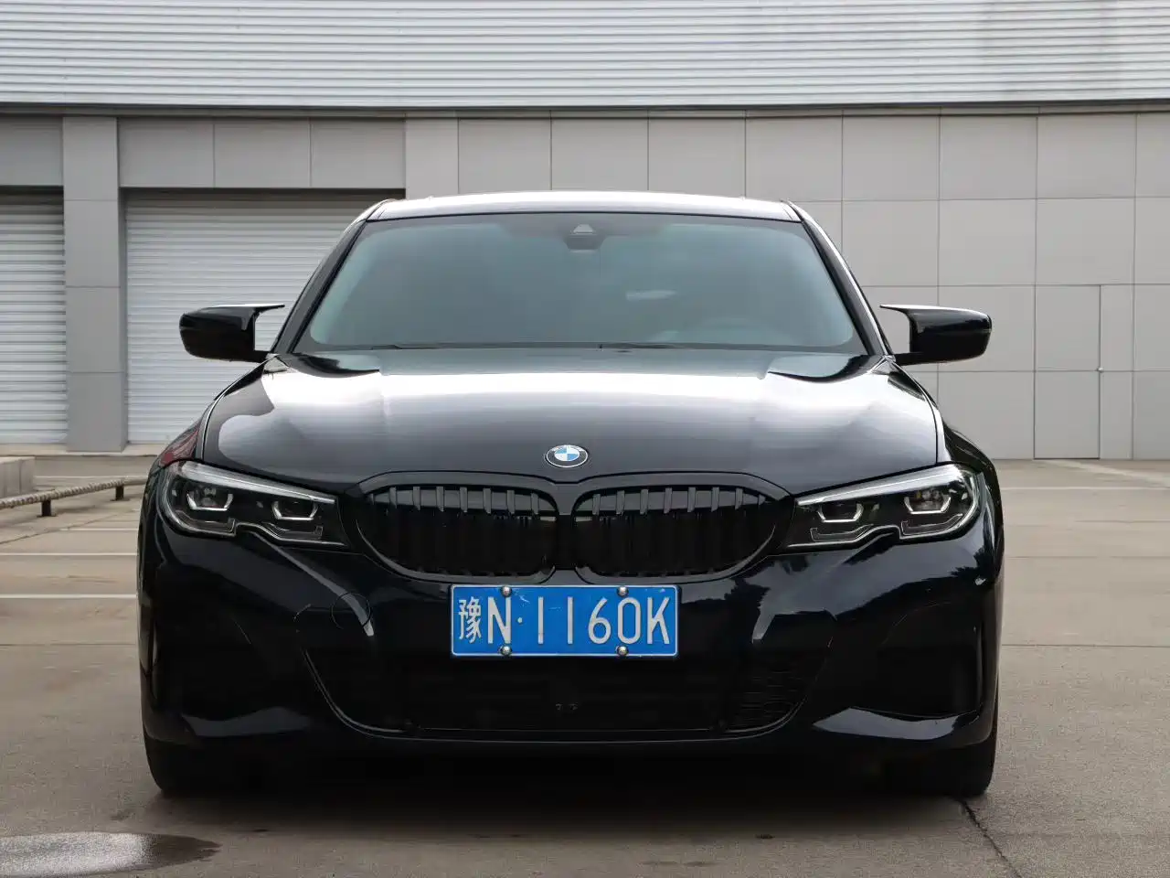 صورة 2 - BMW 3 Series