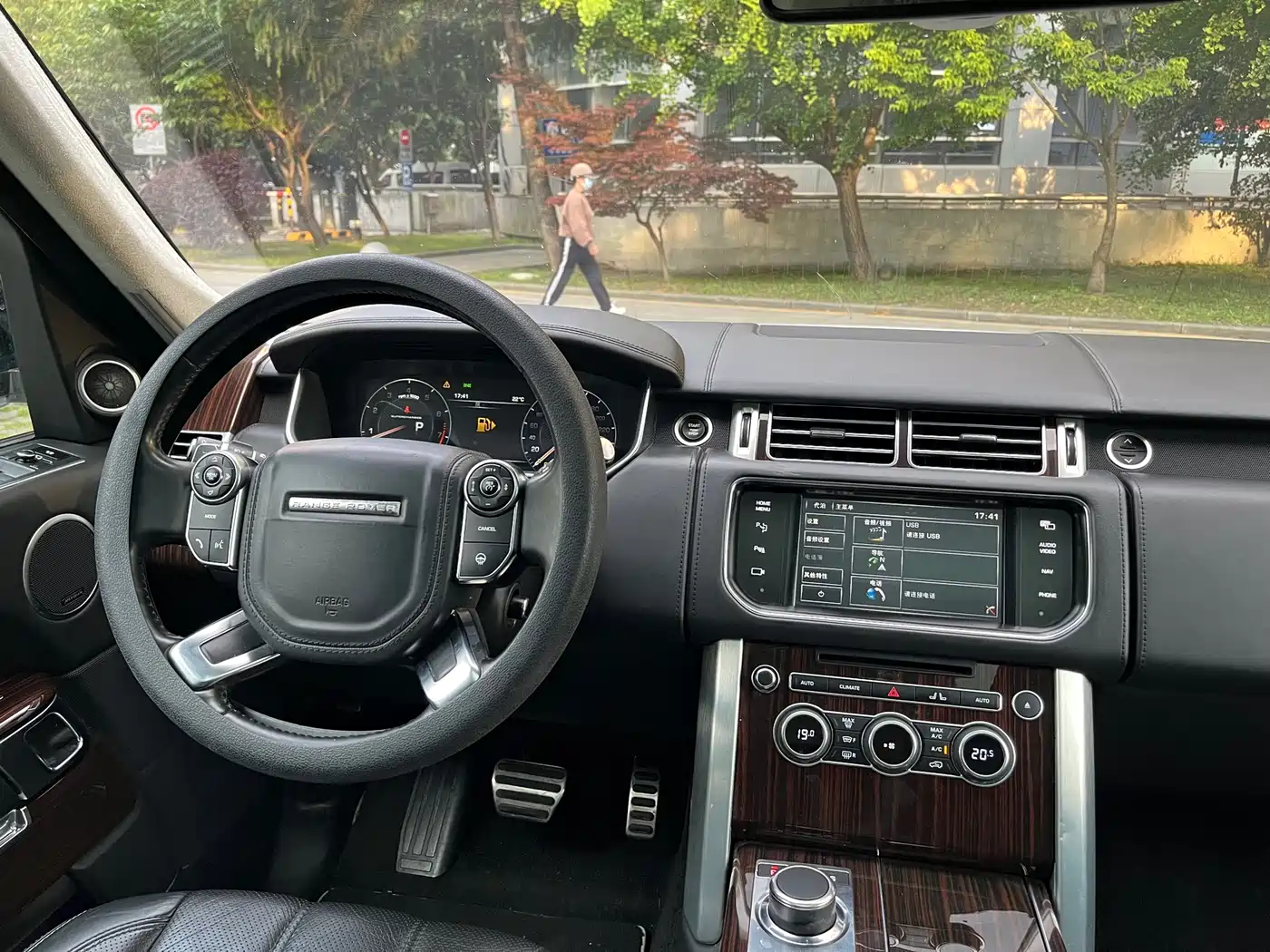 Land Rover Range Rover 2015 5.0 SC V8 AB Prestigious Genesis Extended Edition фото 9