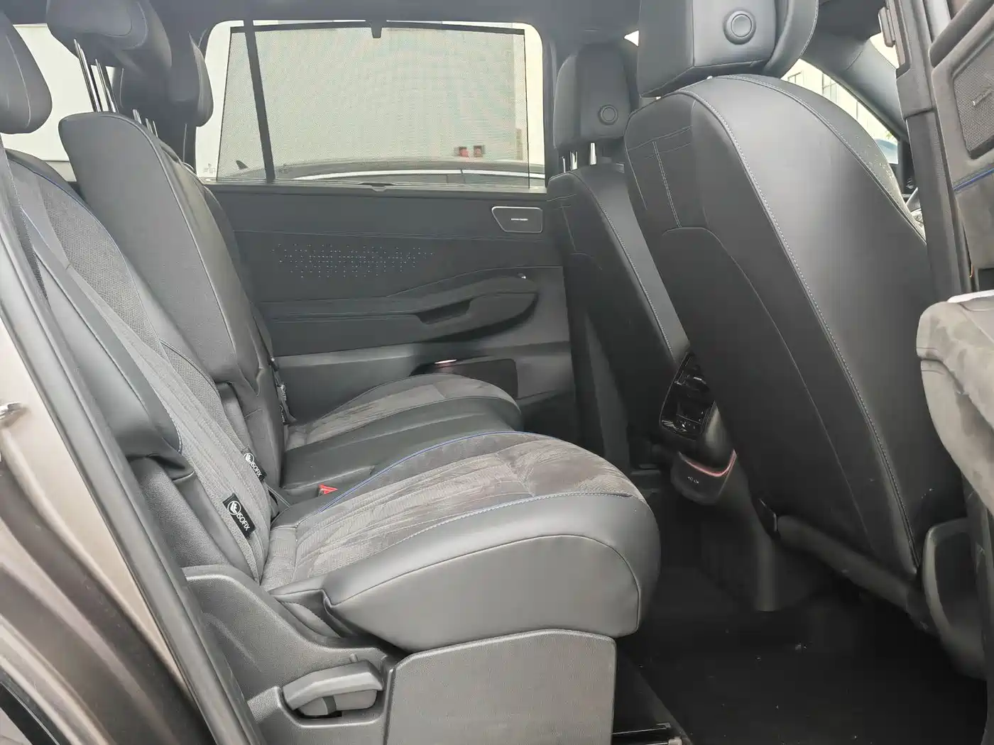 Volkswagen Teramont 2025 Teramont Pro 450TSI 4WD Summit Edition фото 7