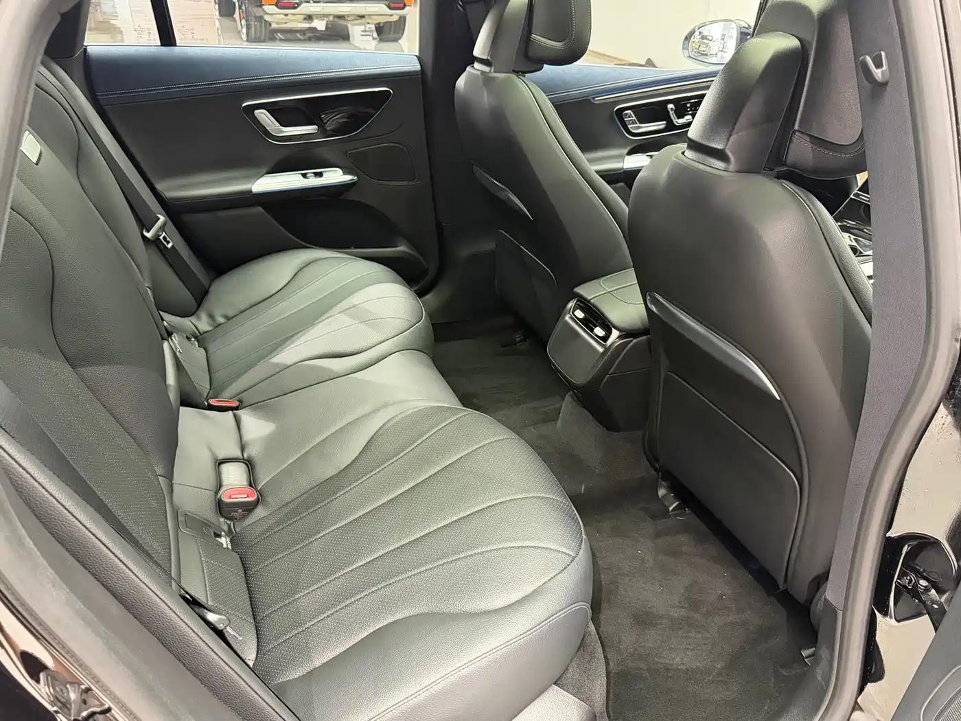 Mercedes-Benz EQE 2025 2025 Model 500 4MATIC Luxury Edition