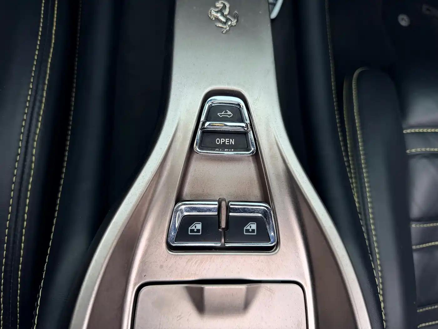 Ferrari California T 2011 2009 4.3L Standard
