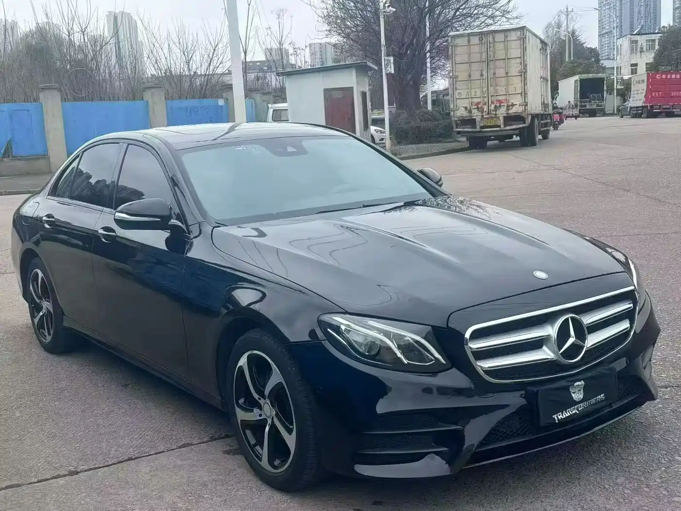 MERCEDES-BENZ E CLASS