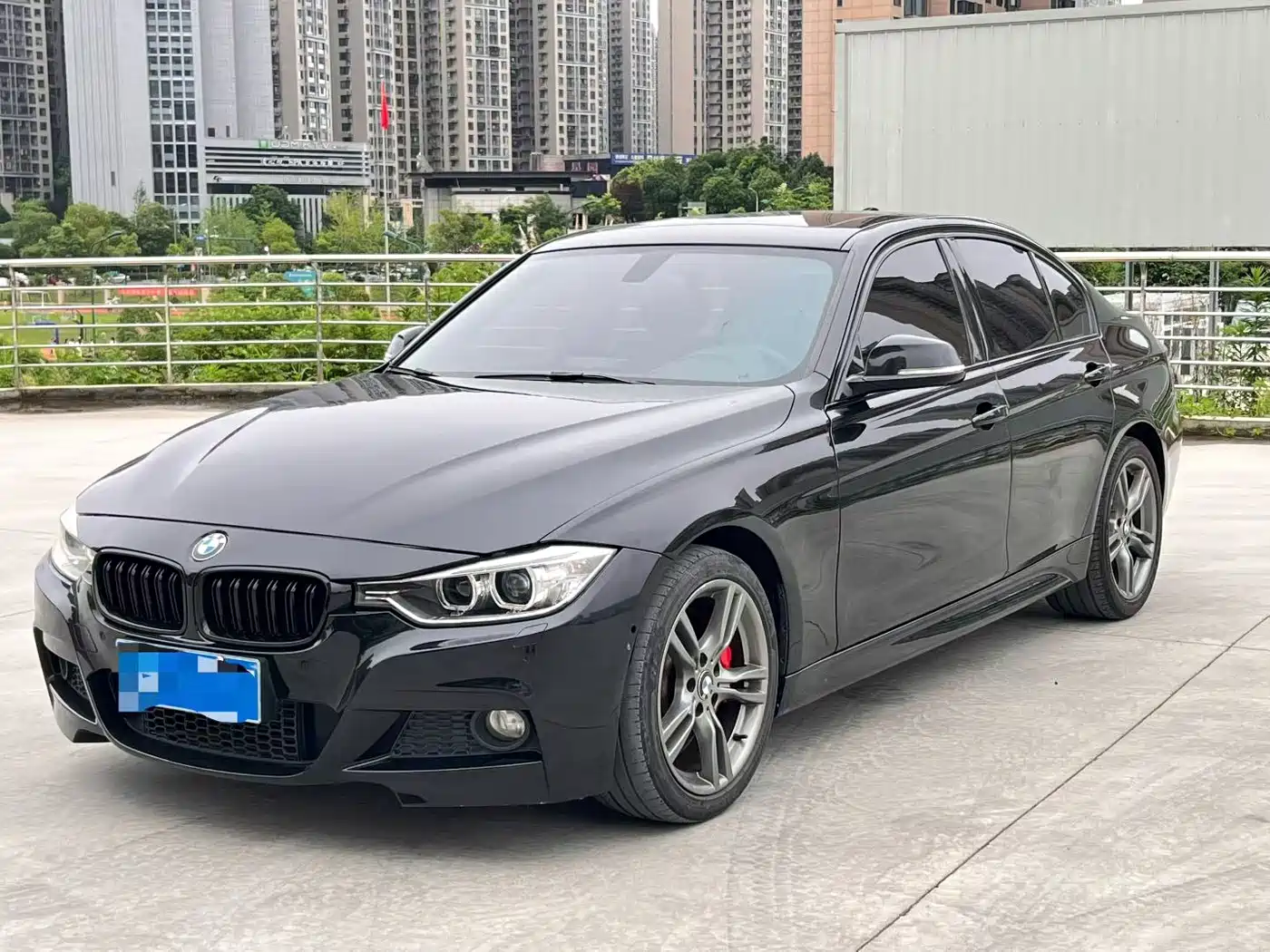 Photo 1 - BMW 3 Series