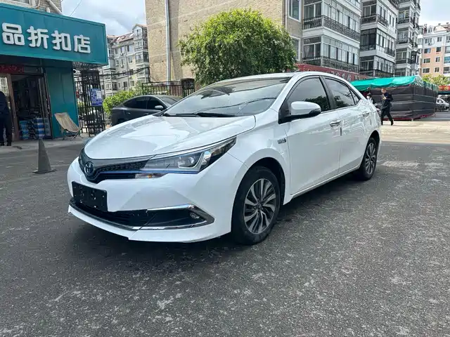 Toyota Corolla Twin Engine E+ 2020 1.8L E-CVT Comfort Edition