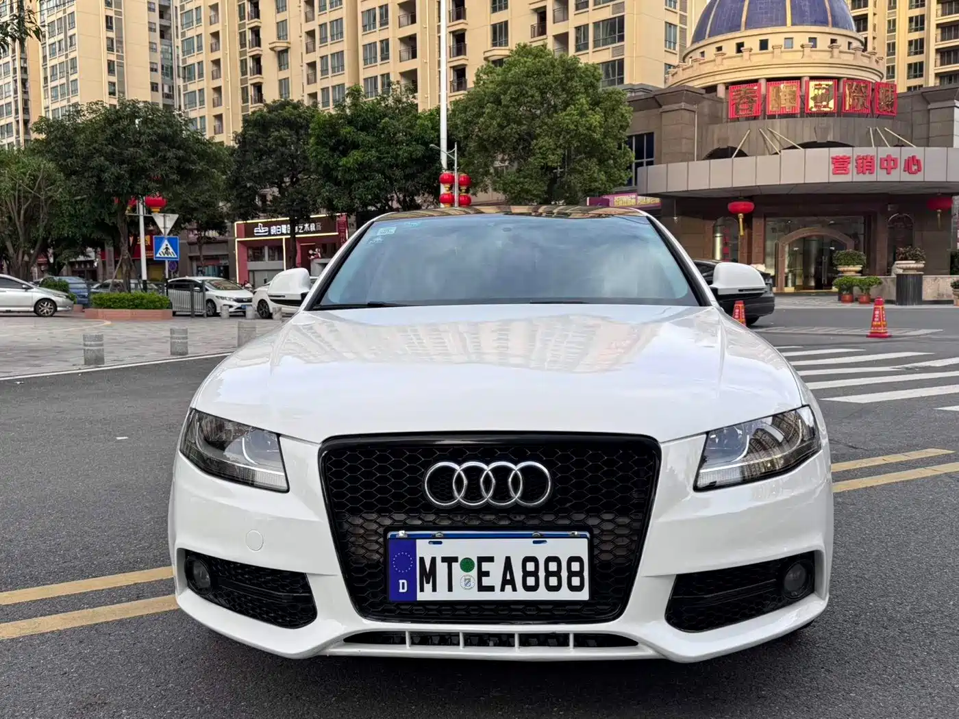 Фото 4 - Audi A4L