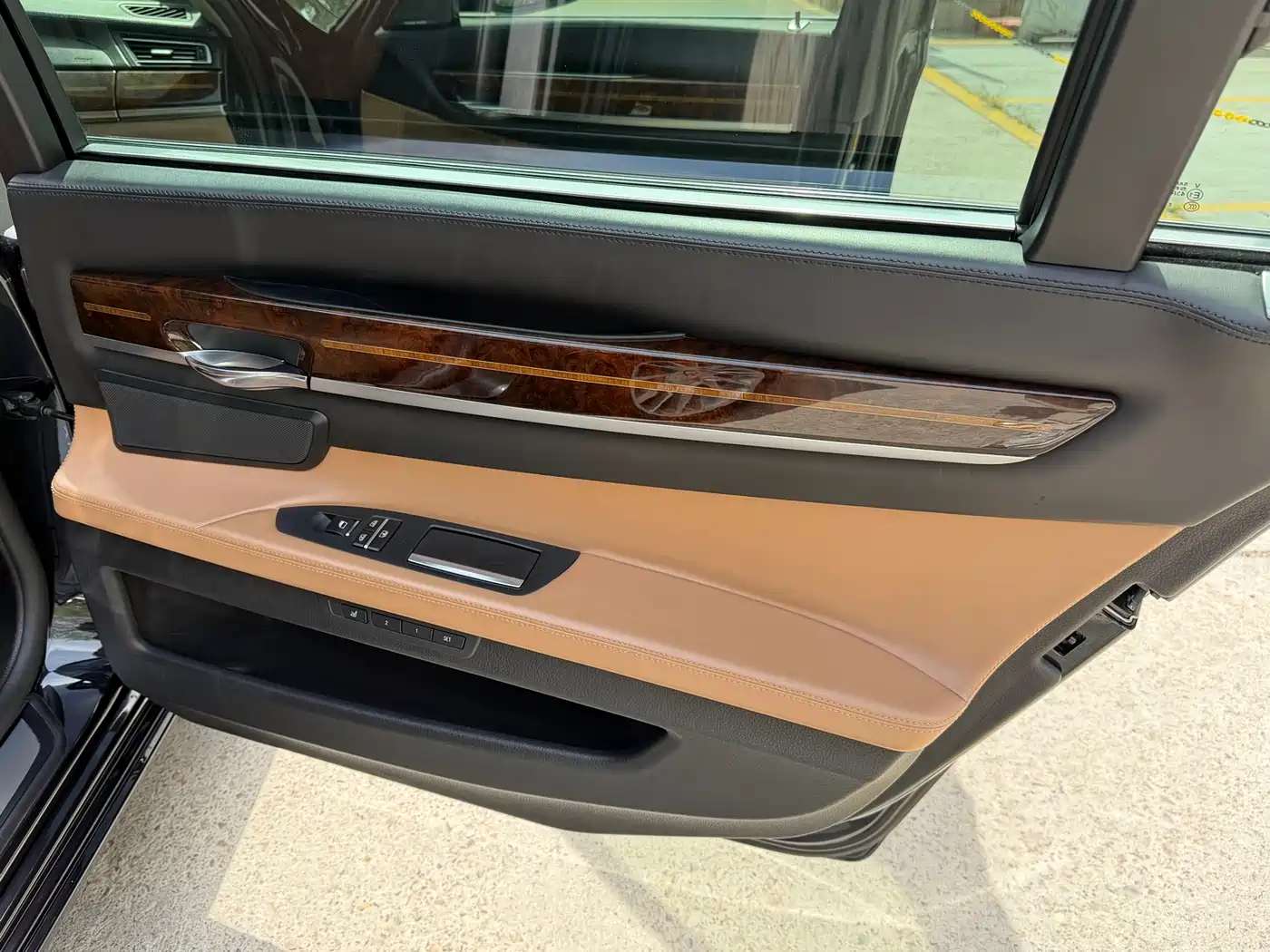 BMW 7 Series 2013 Model 760Li фото 13