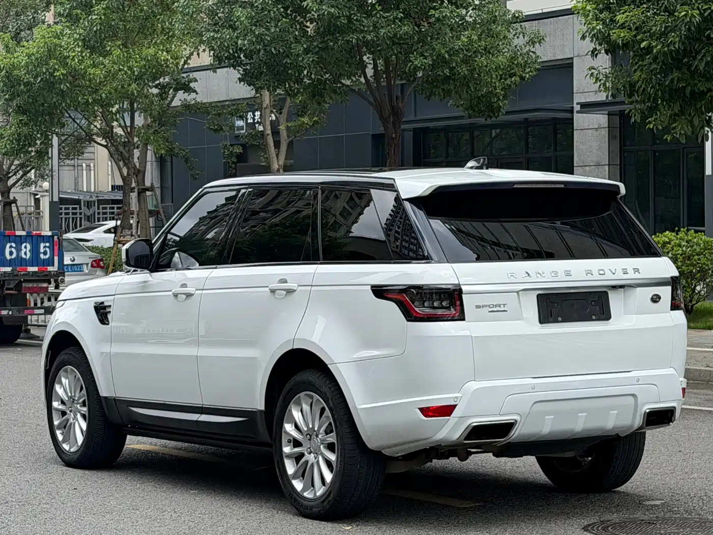 Фото 14 - Land Rover Range Rover Sport