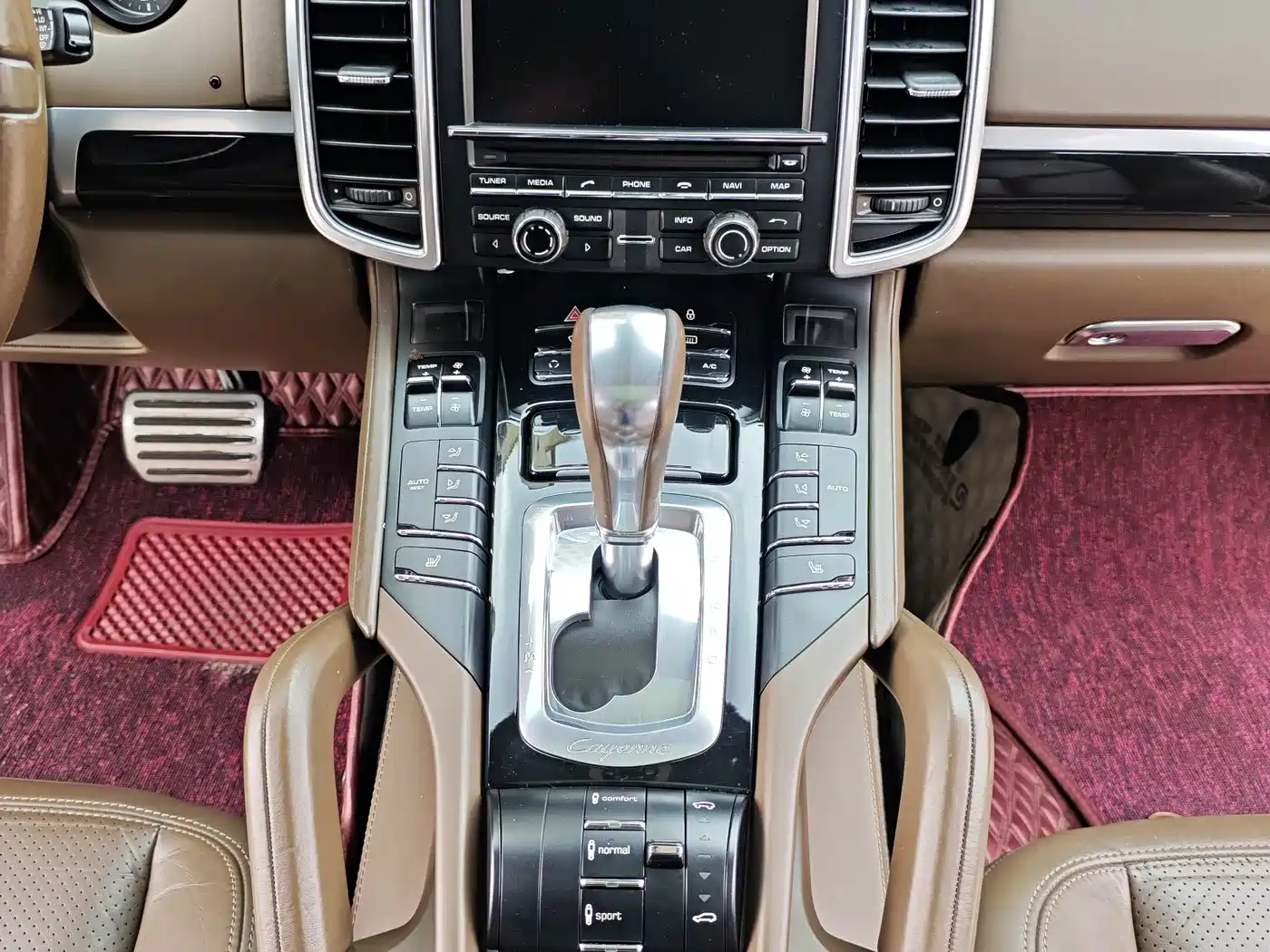 Photo 12 - Porsche Cayenne