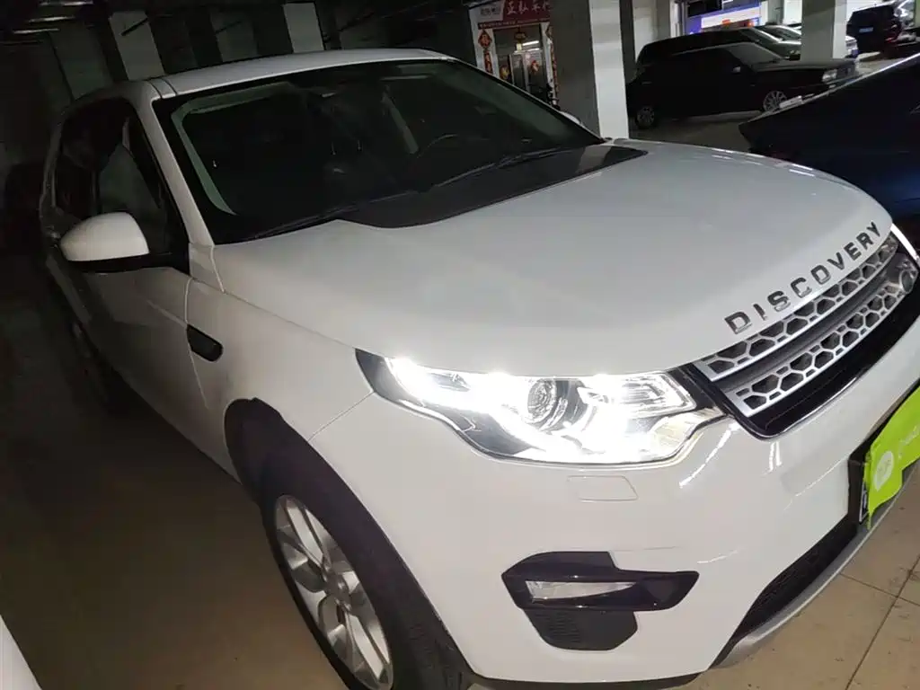 Land Rover Discovery Sport 2018 240PS HSE Edition фото 4
