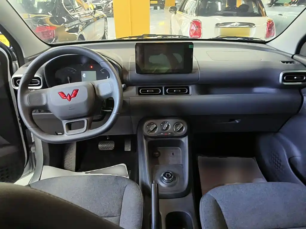 Wuling Motors Wuling Hongguang New Energy 2026 2024 Pure Electric 300KM Standard
