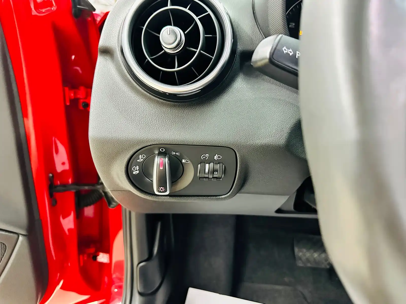 Фото 46 - Audi A1