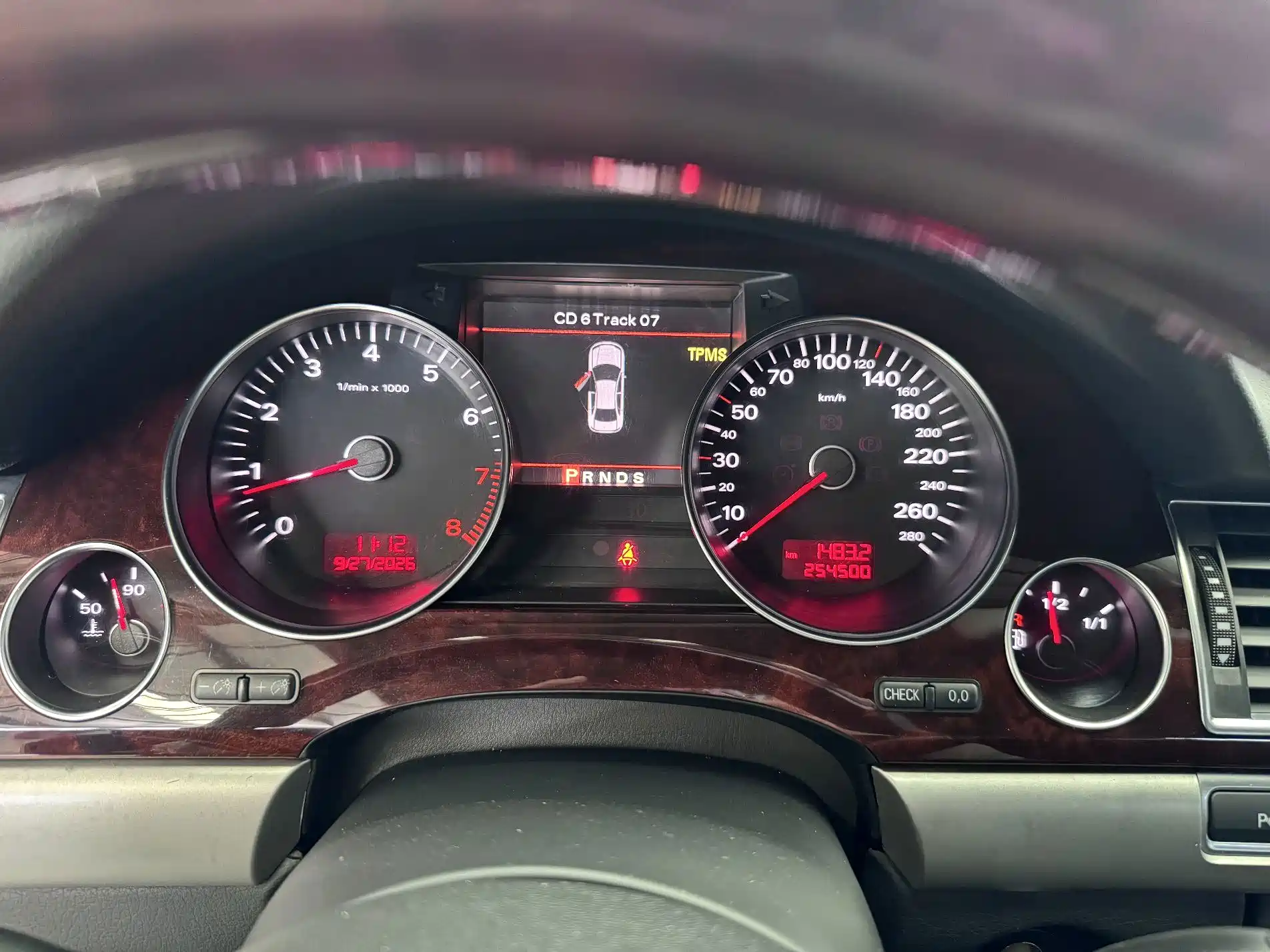 Фото 5 - Audi A8