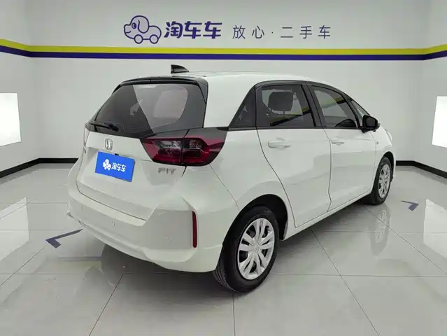 Honda Fit 2021 1.5L CVT Trend Edition — фото 3
