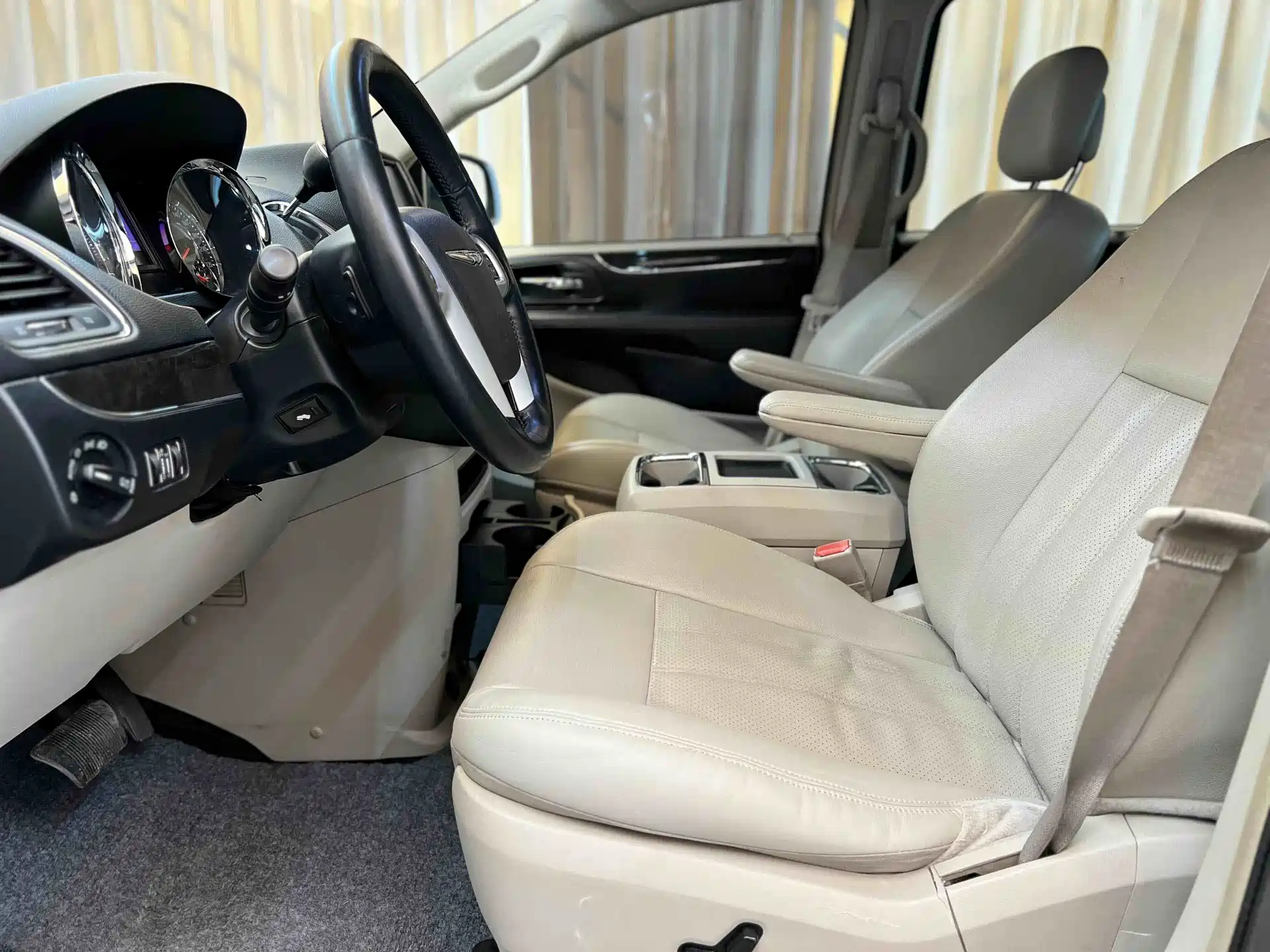 Фото 25 - Chrysler Pacifica