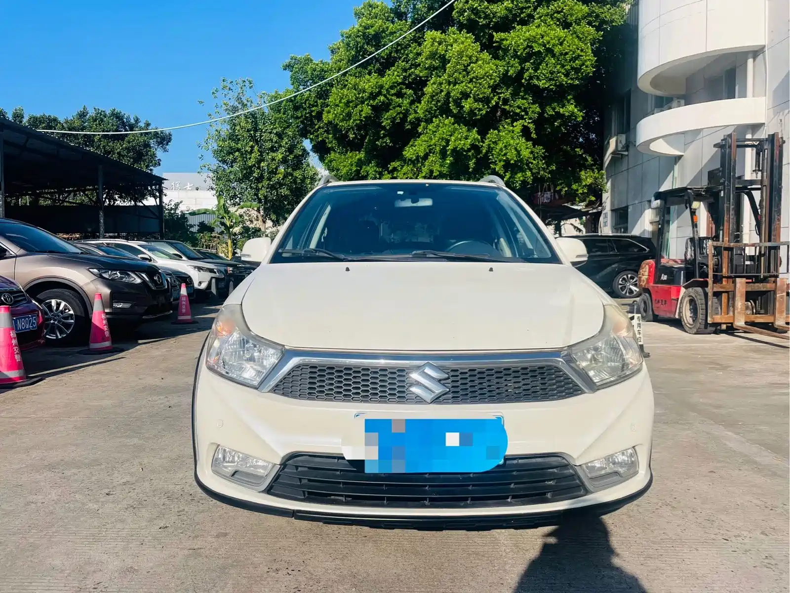 Фото 2 - Suzuki SX4