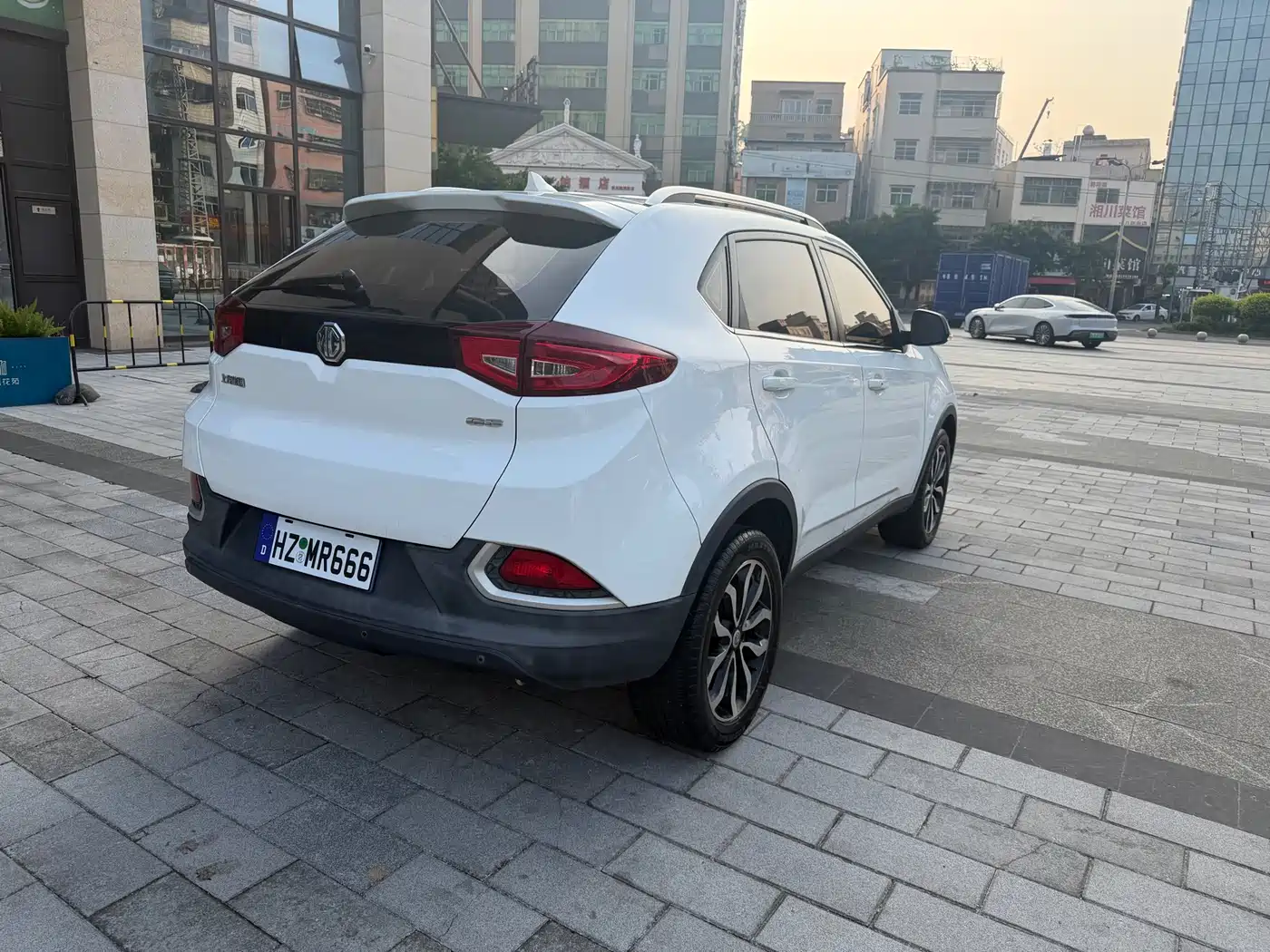 Фото 4 - MG Roewe RX5