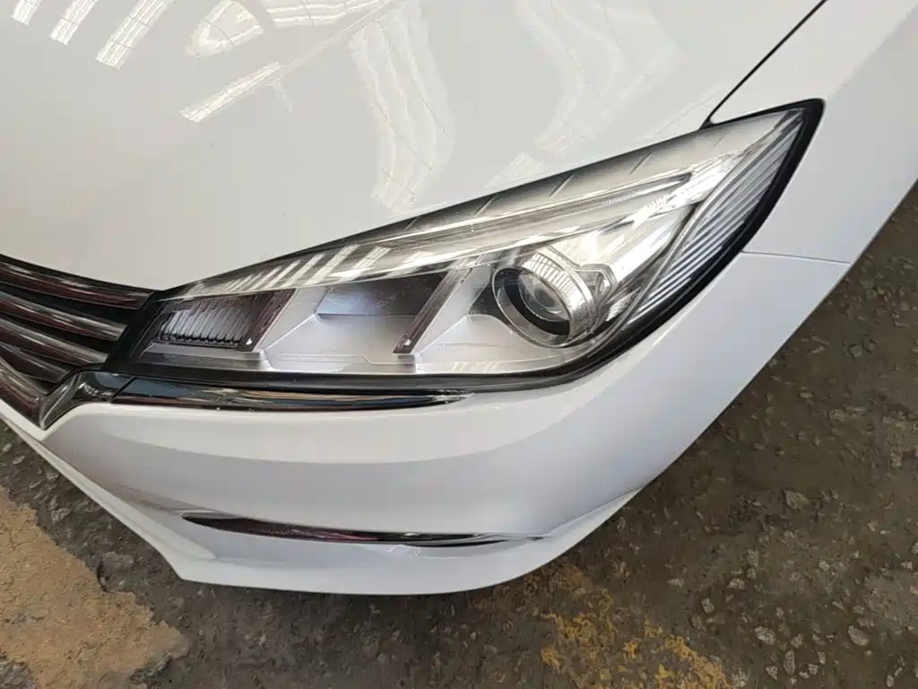 Photo 24 - Roewe 360
