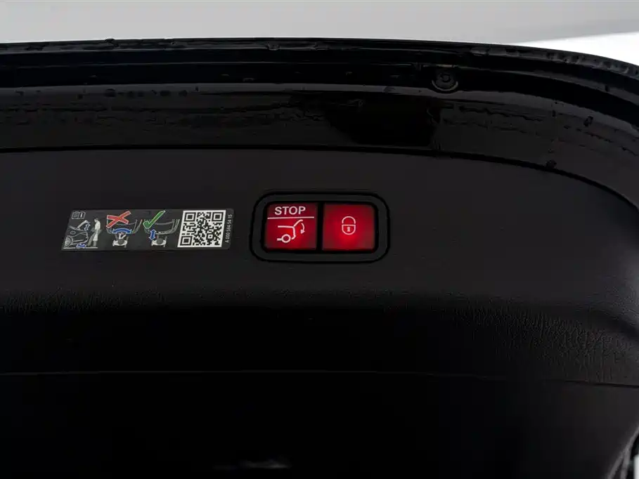 MERCEDES-BENZ GLC AMG